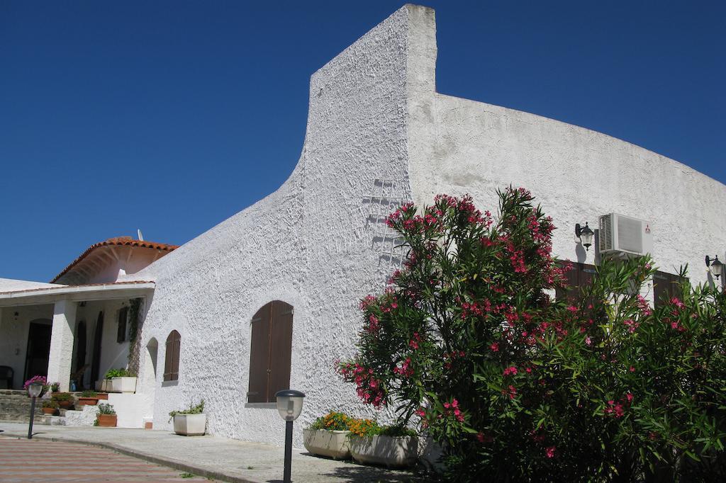 Il Melo Residence Porto Torres Eksteriør billede